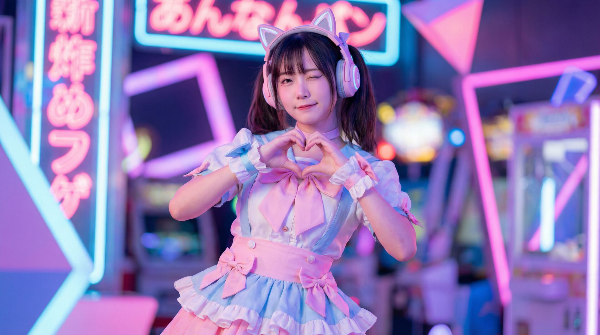 蜜桃传媒二次元cosplay视频